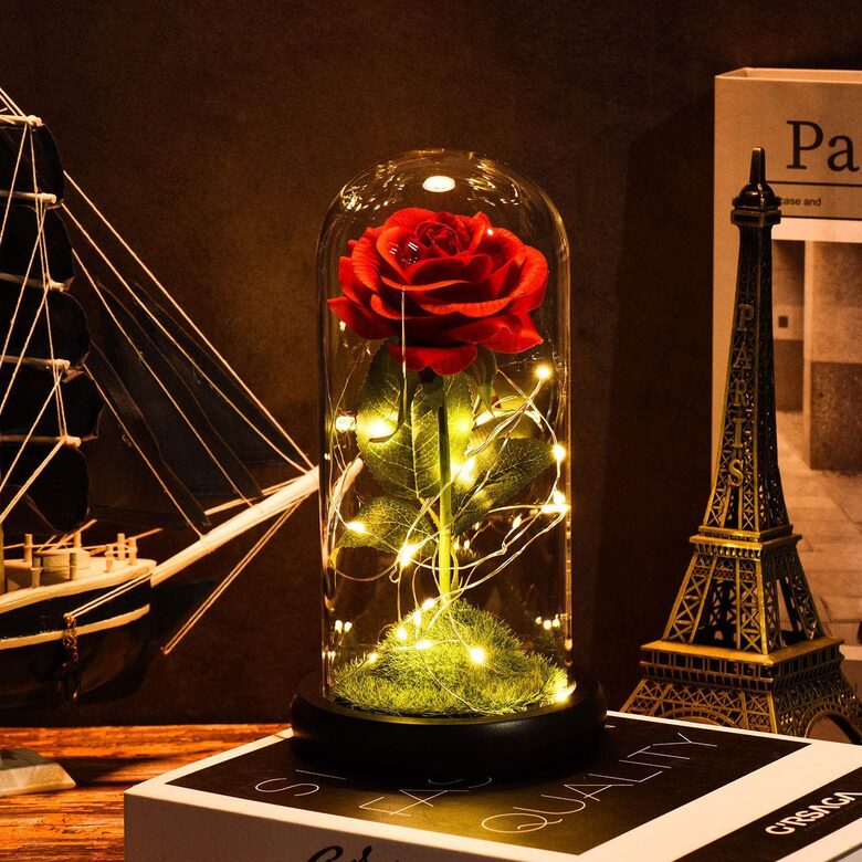 Dāvana Sievietei - Spīdoša roze skaistā kastītē